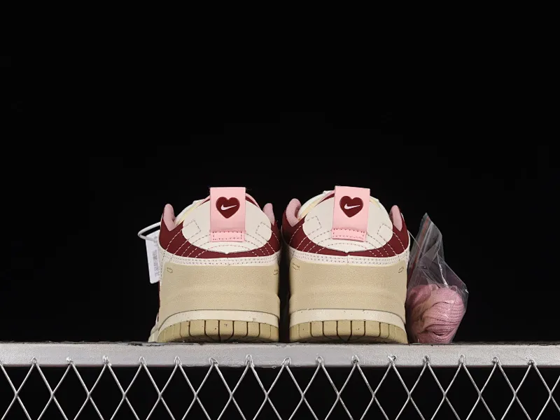 All categories Nk SB Dunk series Nk SB Dunk Low low-top sneakers Nk Dunk Low Disrupt 2 "Desert Bronze" Valentine's Day Destruction 2 series new deconstructed style lightweight dunk low-top casual sports skateboard shoes FD4617-667